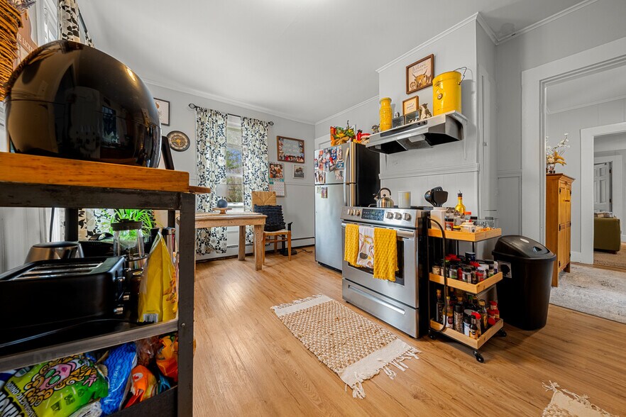 More Photos Of 15 South St, Freeport Apartments For Sale