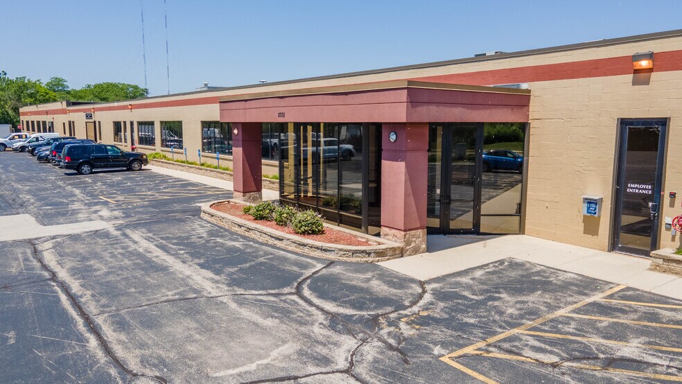 More Photos Of 5055 N Lydell Ave, Glendale Flex For Lease