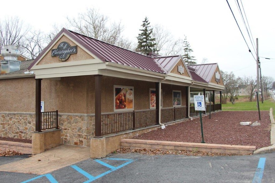 More Photos Of 5626 W Lincoln Hwy, Parkesburg Restaurant For Sale