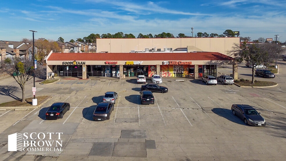 More Photos Of 717 Stemmons Fwy, Denton Unknown For Lease