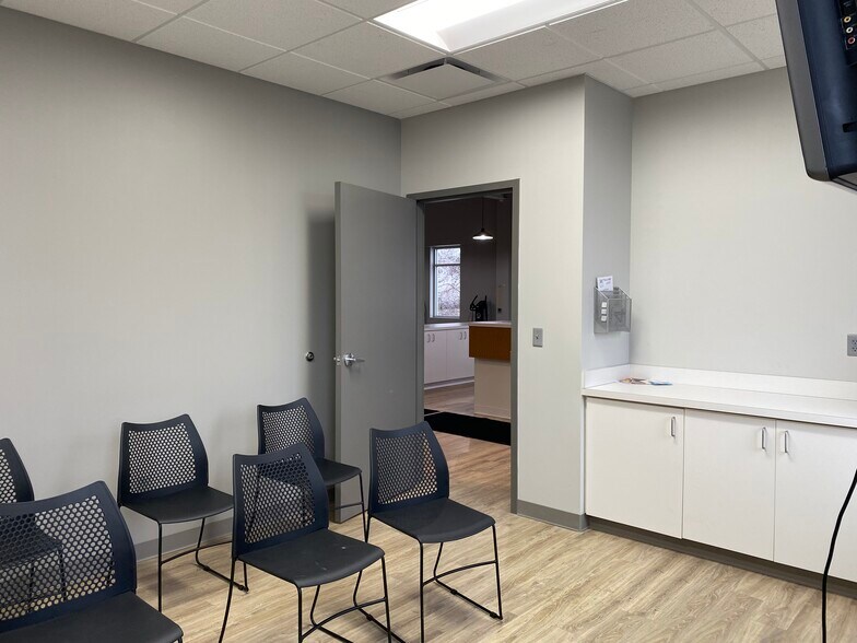 More Photos Of 6031-6045 Transit Rd, East Amherst Unknown For Lease