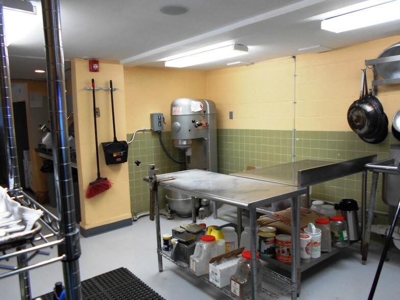 More Photos Of 148 Elizabeth St, Derby Restaurant For Lease