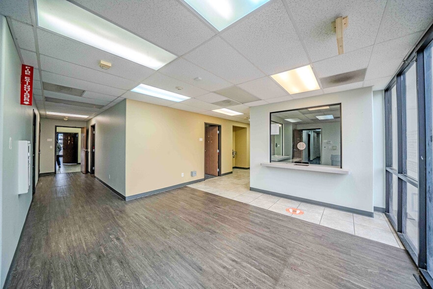 More Photos Of 2035 E Ball Rd, Anaheim Medical For Lease