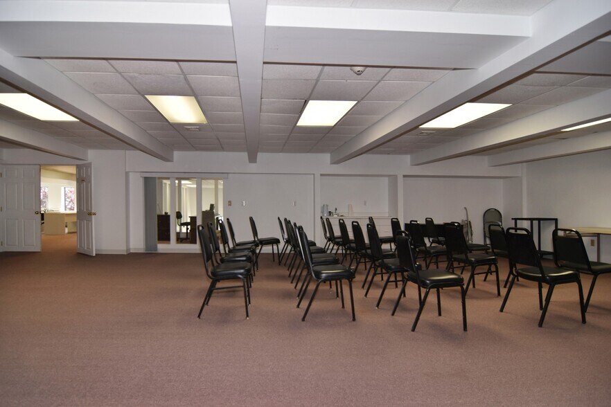 More Photos Of 546-550 Main Rd, Tiverton Medical For Lease