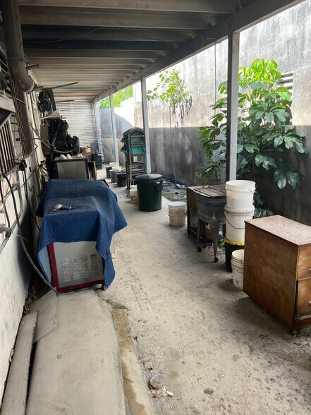 More Photos Of 2324 SW 56th Ter, Hollywood Light Manufacturing For Lease