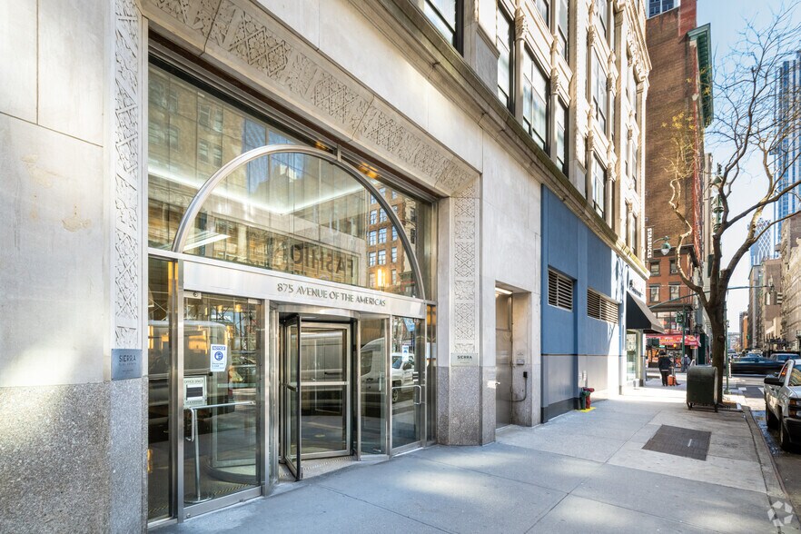 More Photos Of 875 Avenue of the Americas, New York Loft Creative Space For Lease