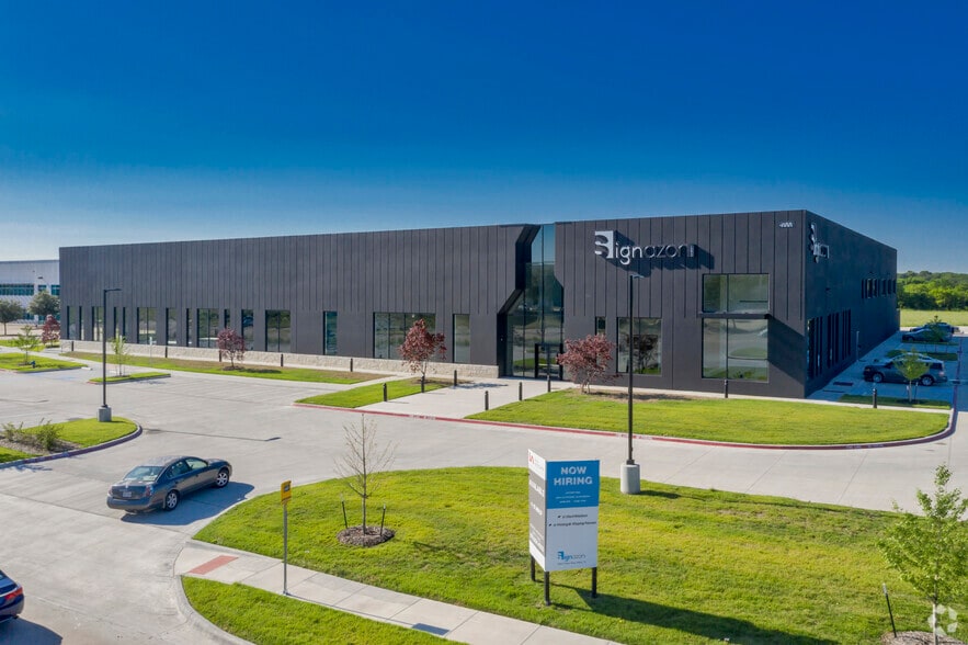 More Photos Of 4000 E Plano Pky, Plano Distribution For Lease