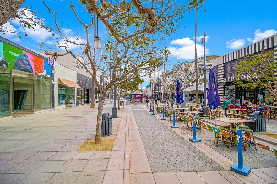 More Photos Of 1217 9th St, Santa Monica Apartments For Sale