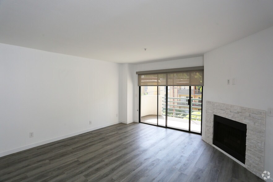 More Photos Of 8815 Cynthia St, West Hollywood Apartments For Sale