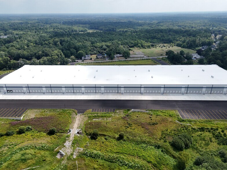 More Photos Of 21 Lincoln St, West Bridgewater Manufacturing For Lease