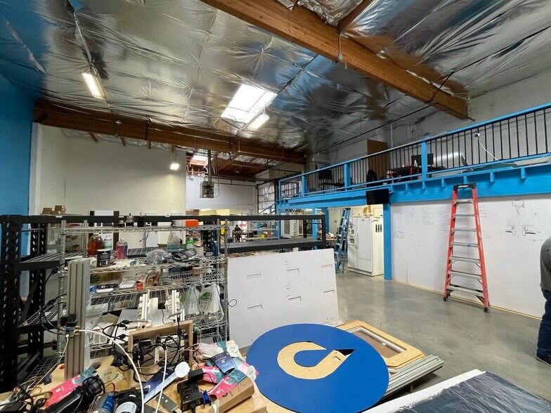 More Photos Of 500 Howland St, Redwood City Warehouse For Lease