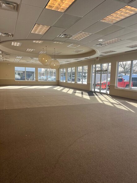 More Photos Of 7608 Oswego Rd, Liverpool Unknown For Lease