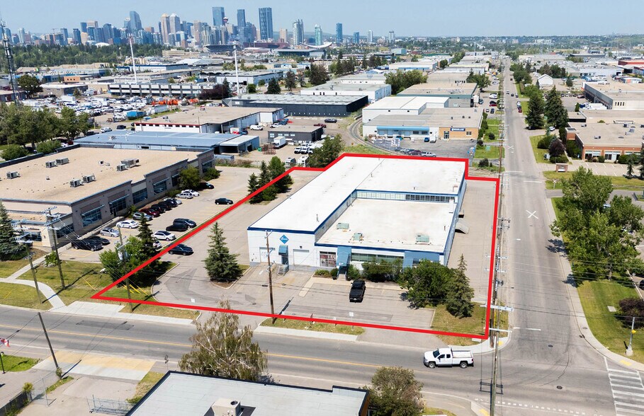 More Photos Of 936 42nd Ave SE, Calgary Warehouse For Sale