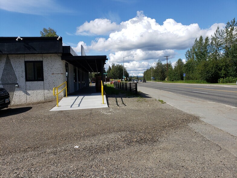 More Photos Of 1019 College Rd, Fairbanks Flex For Sale