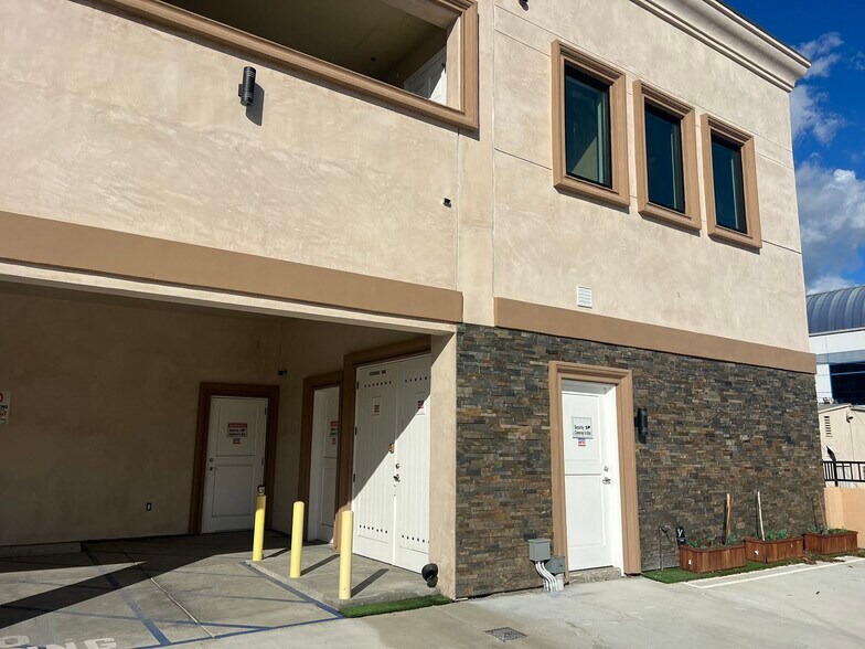 More Photos Of 9400 Valley Blvd, Rosemead Storefront For Lease