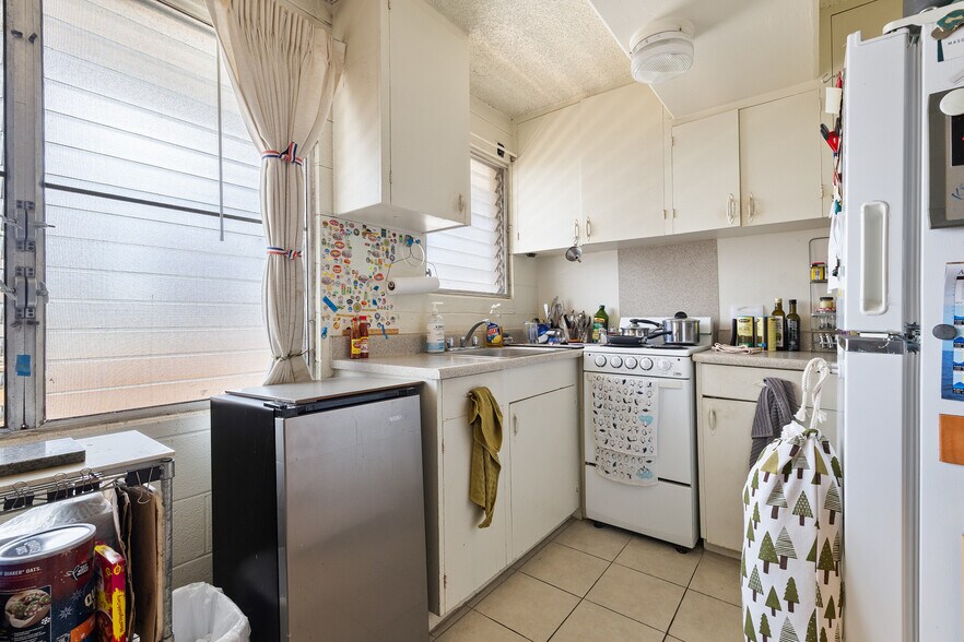 More Photos Of 2318 Lime St, Honolulu Apartments For Sale