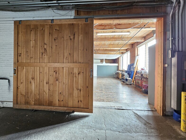 More Photos Of 3907 Perkins Ave, Cleveland Office For Sale