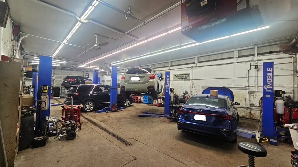 More Photos Of 5110 Brookpark Rd, Cleveland Auto Repair For Sale