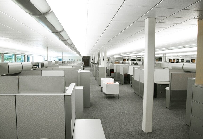 More Photos Of 688 Great Rd, Stow Office For Sale