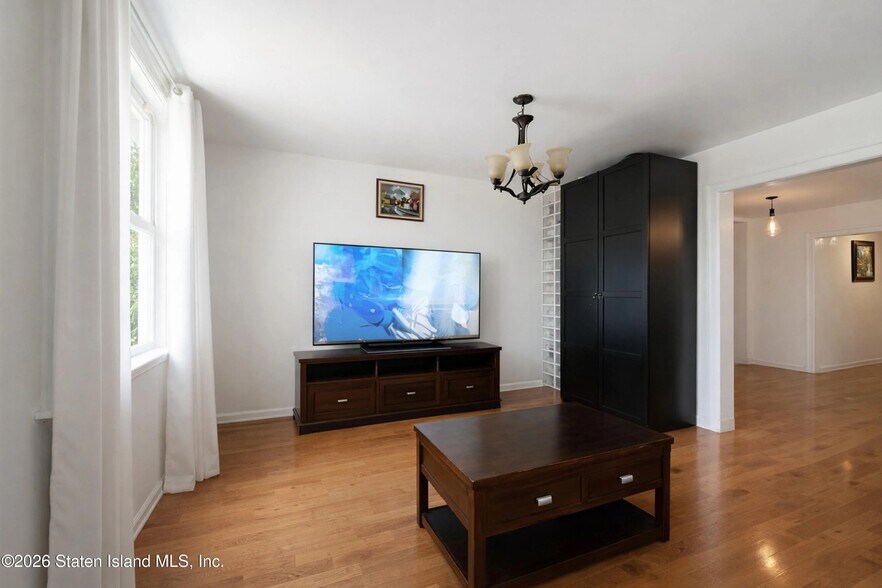 More Photos Of 2854 Kingsbridge Ter, Bronx Multifamily For Sale