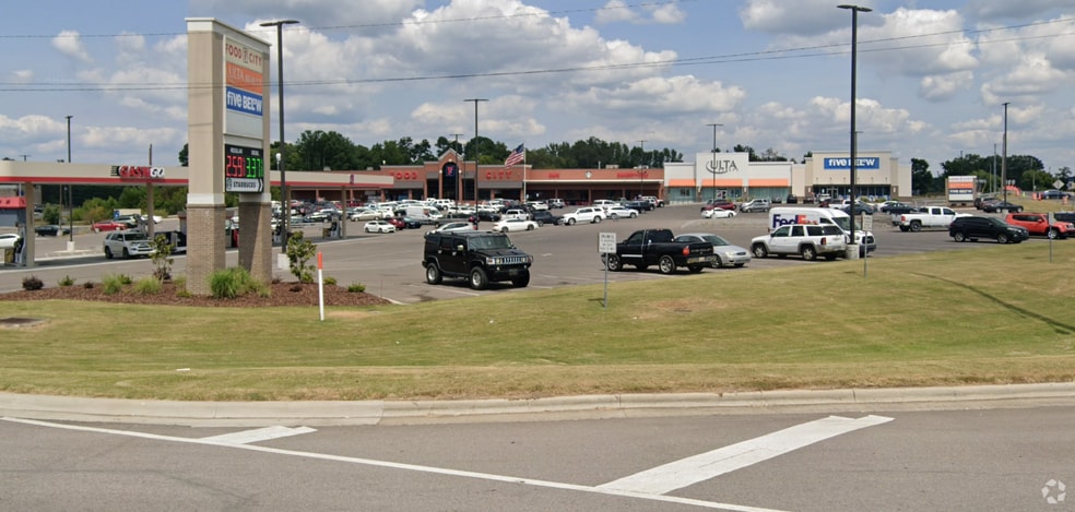 Primary Photo Of 7200 US Highway 431, Albertville General Retail For Lease