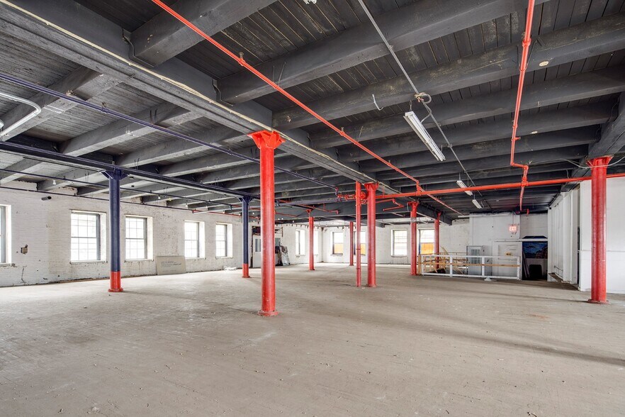 More Photos Of 780 E 135th St, Bronx Warehouse For Sale