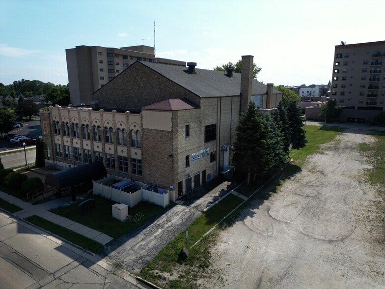 More Photos Of , Kenosha General Retail For Sale