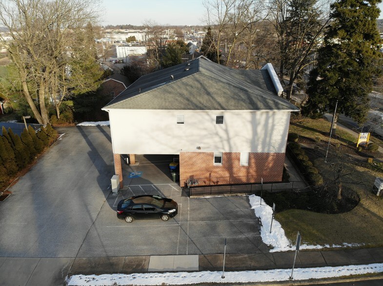 More Photos Of 2215 E Market St, York Office For Lease