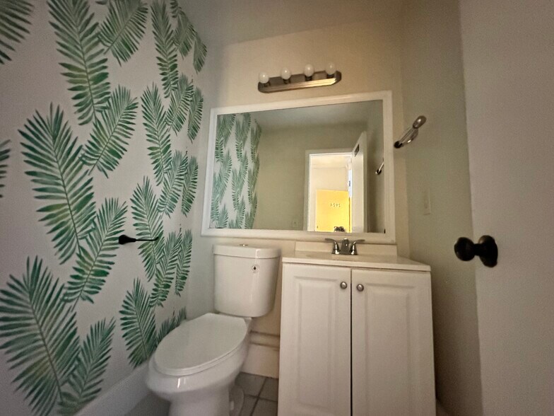 More Photos Of 2922 N State Road 7, Margate Storefront Retail Office For Sale