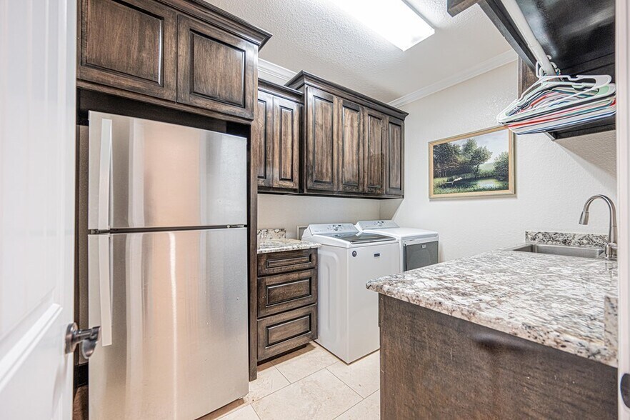 More Photos Of 4012 E County Road 63, Midland Specialty For Sale