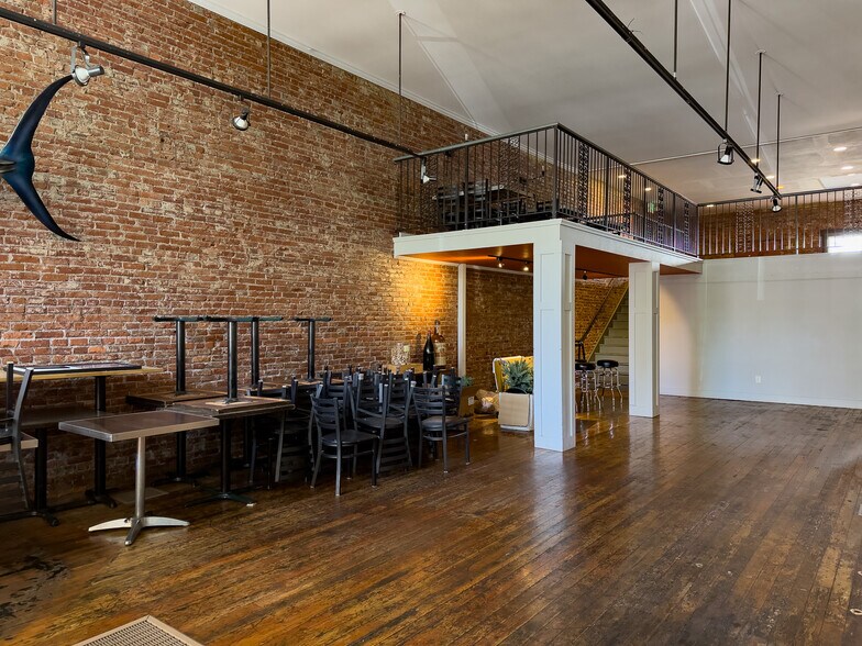 More Photos Of 21 E Main St, Walla Walla General Retail For Lease