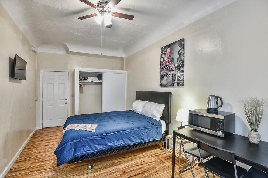 More Photos Of 721-729 S Alvarado St, Los Angeles Apartments For Lease
