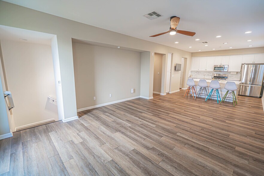 More Photos Of 26266 Prima Way, Santa Clarita Specialty For Lease