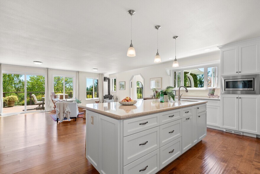 More Photos Of 7919 Empire Grade, Santa Cruz Multifamily For Sale