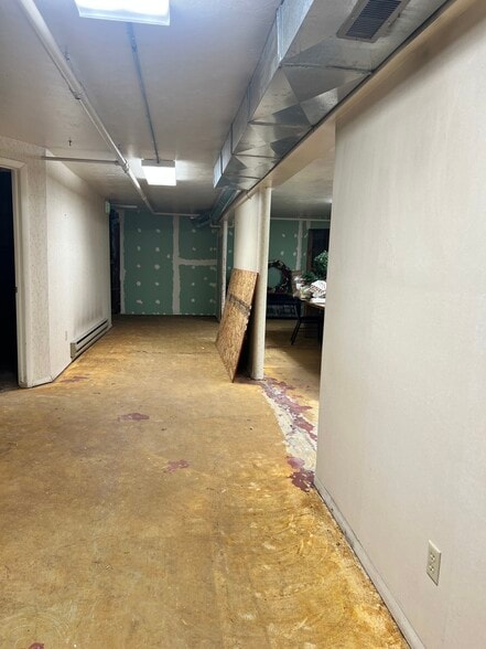 More Photos Of 200 3rd Ave E, Twin Falls Office For Sale