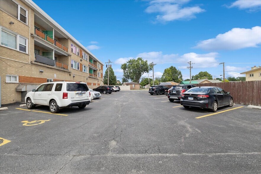 More Photos Of 3830 W 95th St, Evergreen Park Medical For Lease