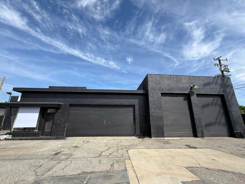 Primary Photo Of 3700 Fruitland Ave, Maywood Auto Repair For Lease