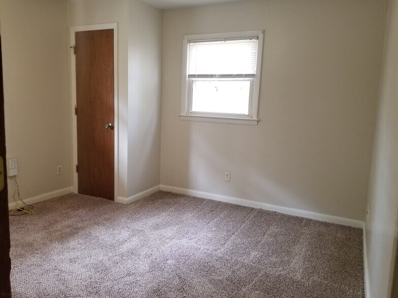 More Photos Of 8849 Chapel Hill Rd, Cary Apartments For Sale