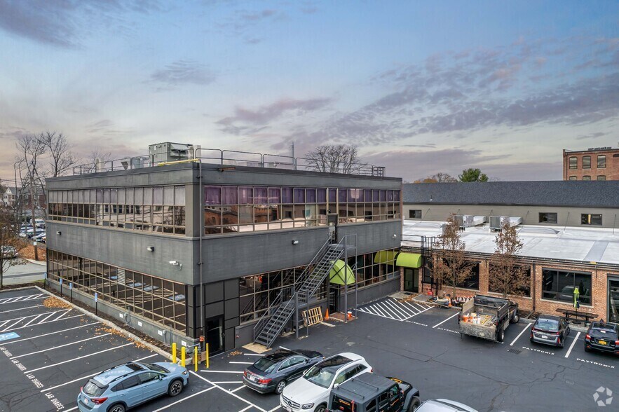 More Photos Of 90 Bridge St, Newton Coworking Space