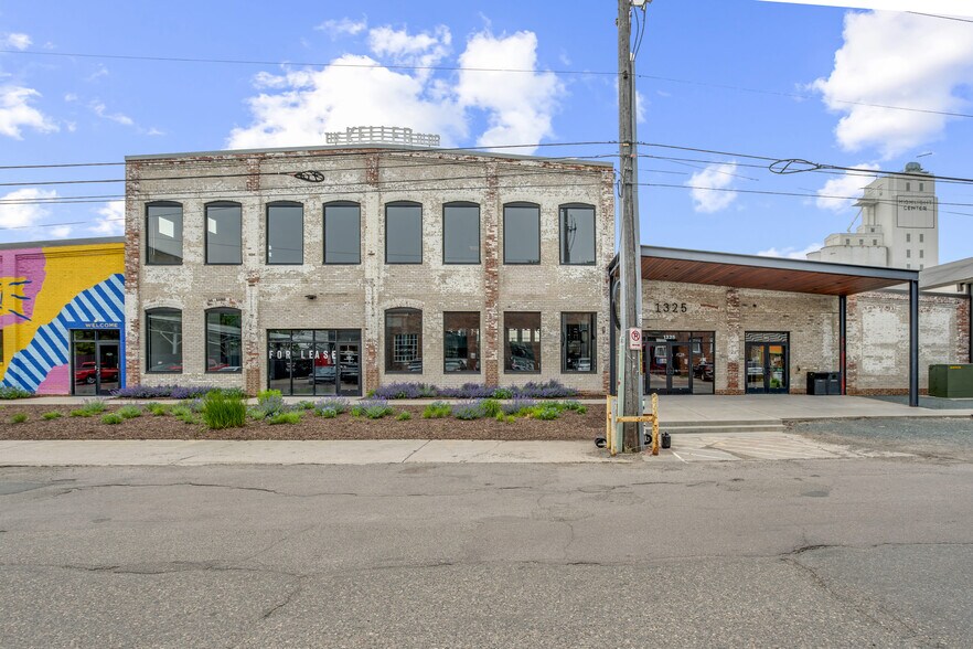 More Photos Of 1325 Quincy St NE, Minneapolis Loft Creative Space For Lease