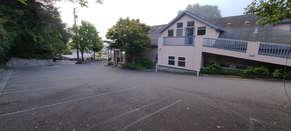 More Photos Of 7300 Healdsburg Ave, Sebastopol Office For Lease