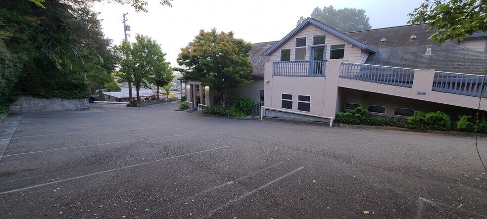 More Photos Of 7300 Healdsburg Ave, Sebastopol Office For Sale