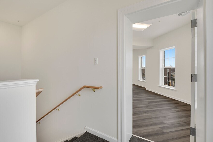 More Photos Of 3546 Worthington Blvd, Frederick Storefront Retail Office For Lease