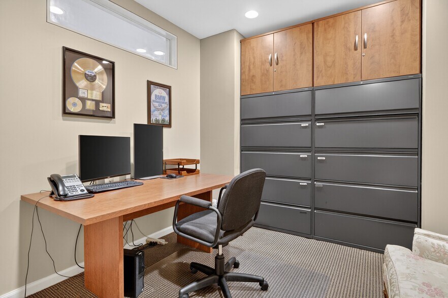 More Photos Of 10 Nosband Ave, White Plains Apartments For Sale