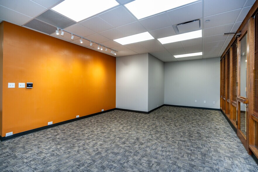 More Photos Of 215 W Oak St, Fort Collins Medical For Sale
