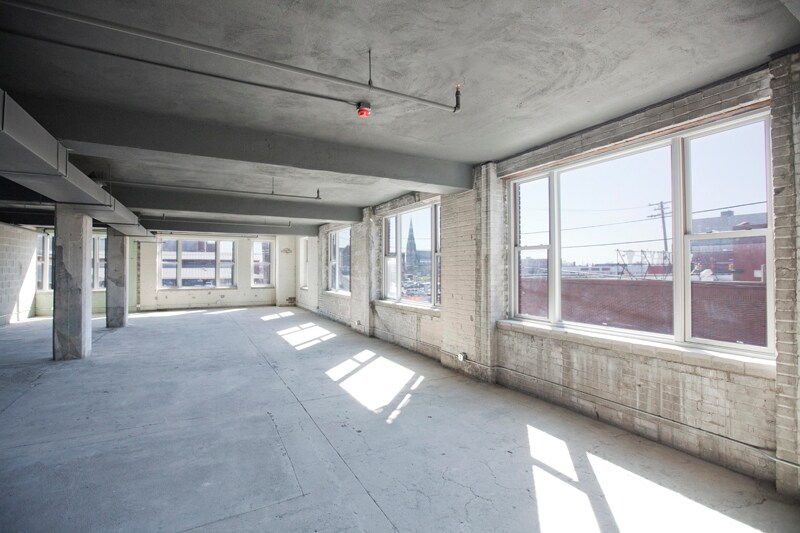 More Photos Of 2501 Russell St, Detroit Storefront Retail Office For Lease