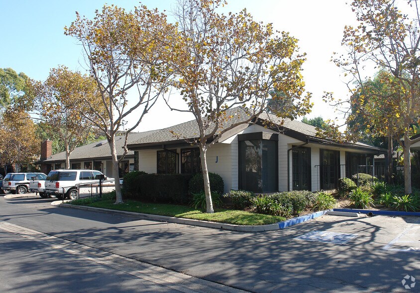 More Photos Of 3151 Airway Ave, Costa Mesa Medical For Lease