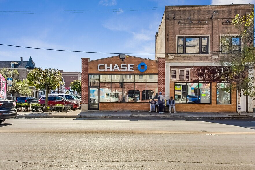 More Photos Of 3101 W Cermak Rd, Chicago Storefront Retail Office For Lease