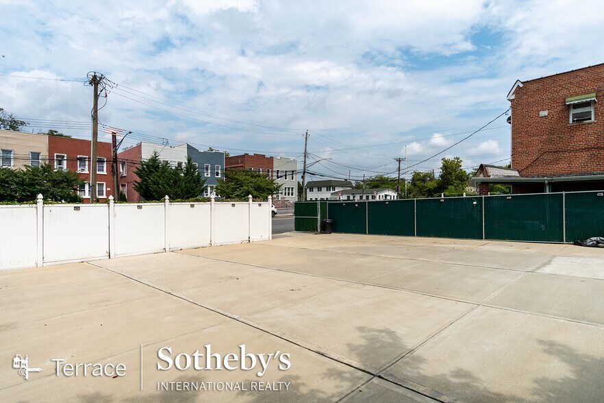 More Photos Of 2866 Dewey Ave, Bronx Land For Sale