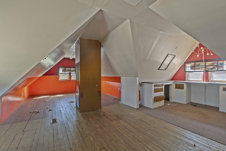 More Photos Of 5447 Belair Rd, Baltimore Storefront Retail Office For Sale